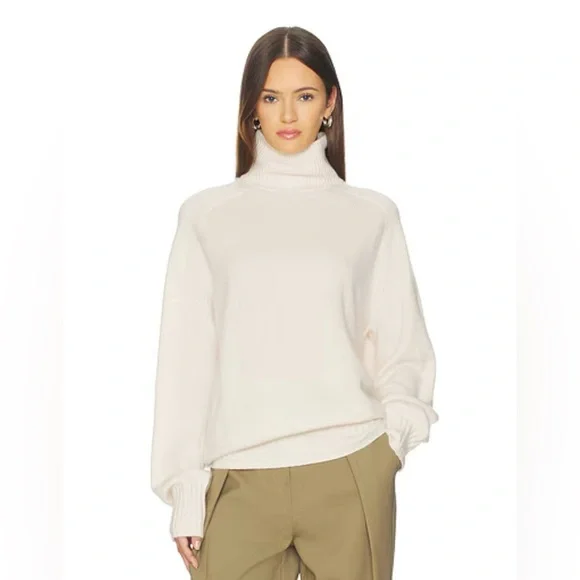 Rachael Zoe 2-Ply Cashmere Cream Turtleneck Sweater - Picture 1 of 11